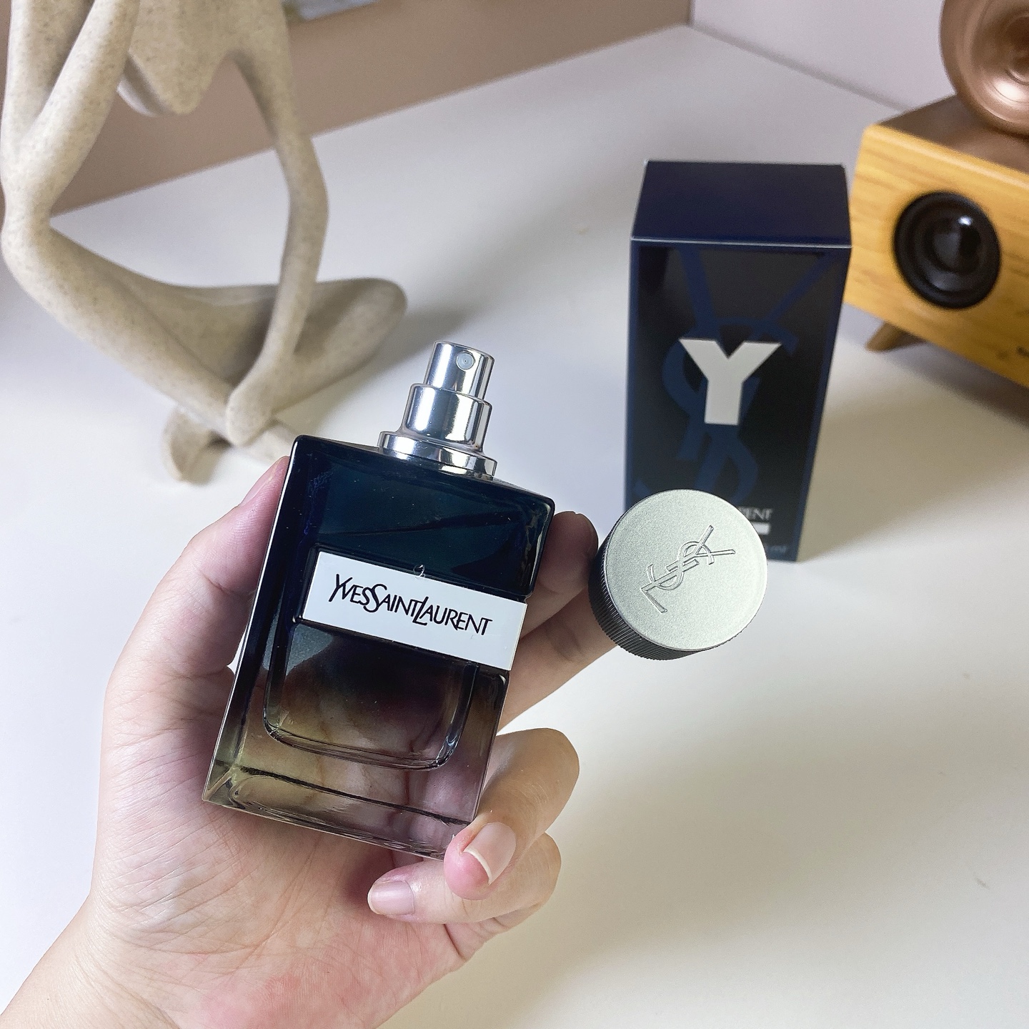 Saint Laurent perfume